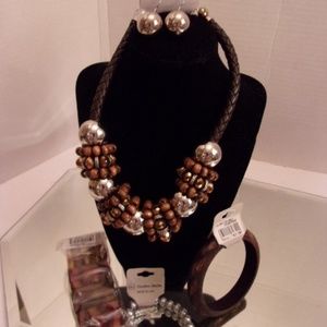 NWTS HUSH NECKLACE EARRINGS & 3 BRACELETS. J4-12